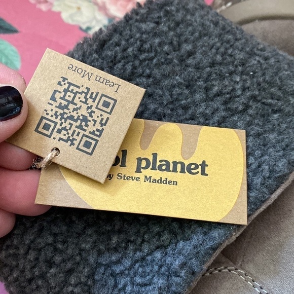 Steve Madden boots cool planet faux recycled materials sustainable NEW 7.5 - Picture 3 of 6